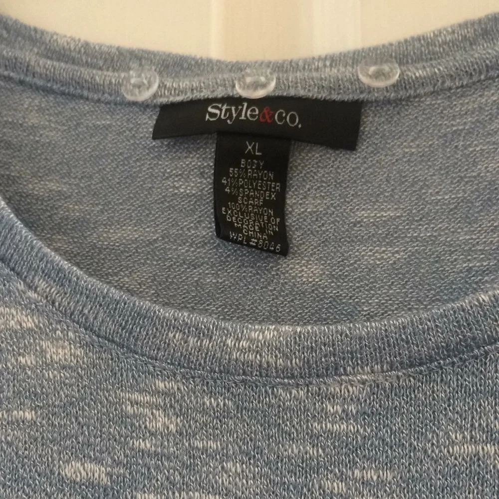 FINAL MARKDOWN Ladies lightweight style and company sweater xl